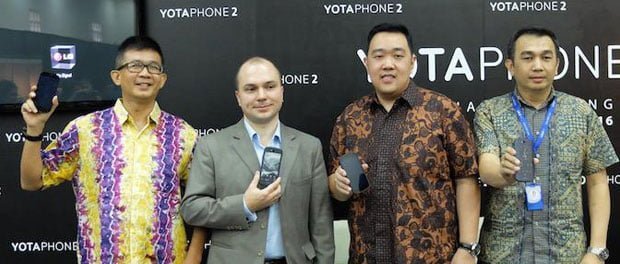 YotaPhone-2-Launching