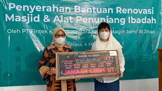 Penyerahan-bantuan-Masjid-Jami-Al-Jihad LinkAja